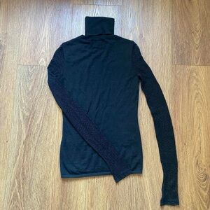 100% Cashmere Turtleneck Sweater
